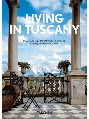 Living in Tuscany. Ediz. in...