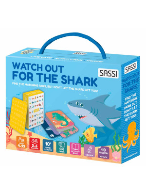 Watch out for the shark. Valigetta con carte e stickers. Ediz. a colori. Con 44 carte. Con 40 Adesivi